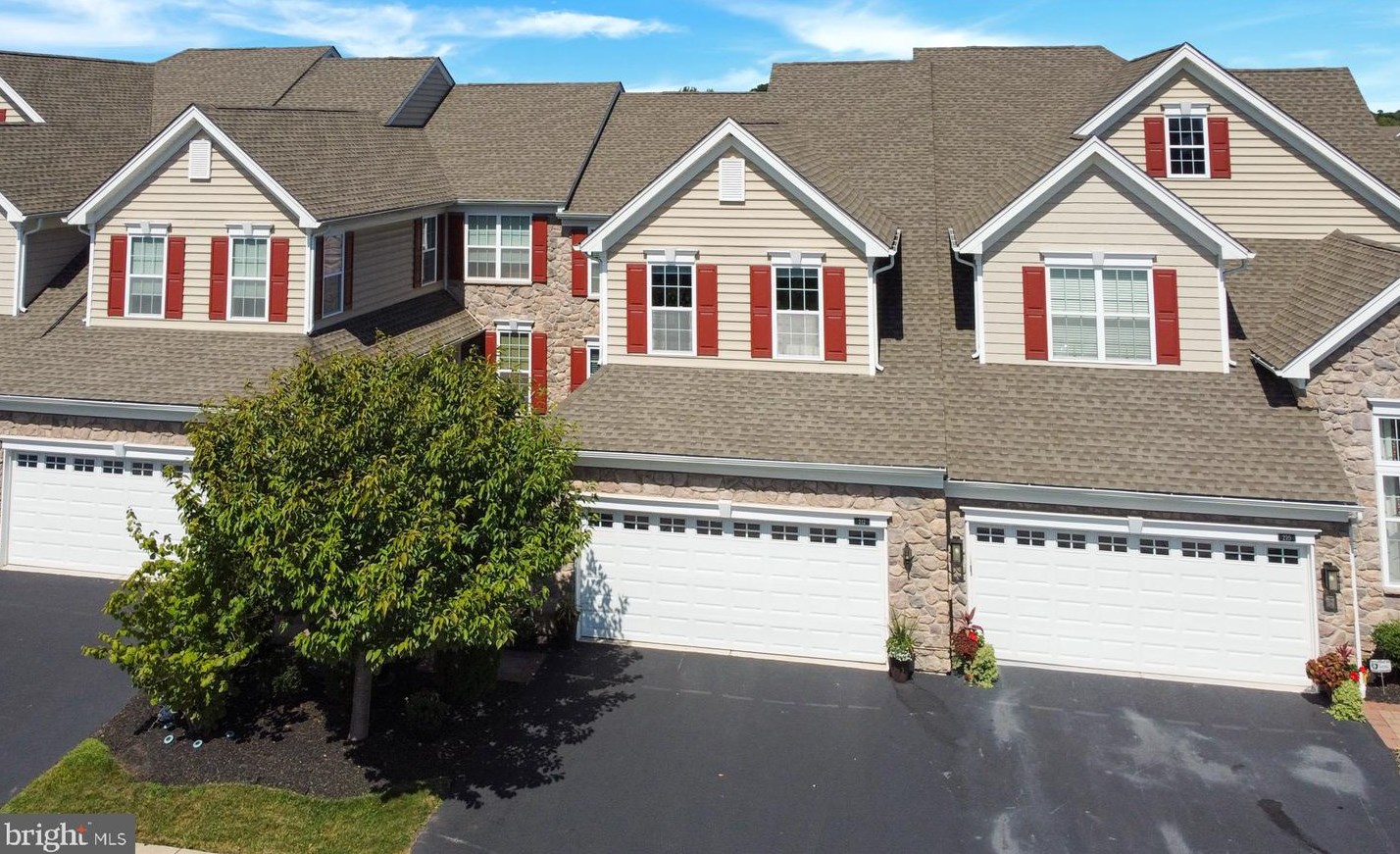 212 Hopewell Dr, Collegeville, PA 19426