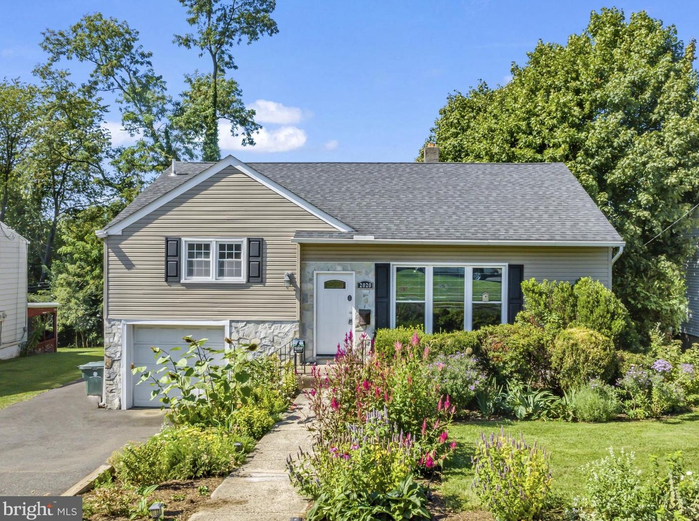 2020 Fortune Rd, Ardsley, PA 19038-5424