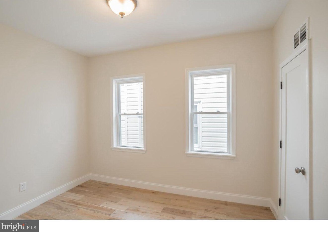 253 Iona Ave, Penn Valley PA  19072-2033 exterior