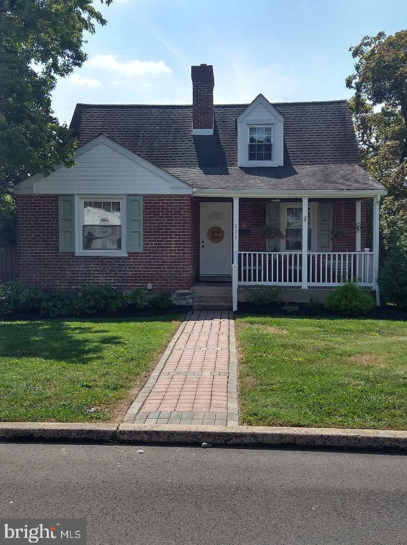 526 Raab St, Willow Grove, PA 19090