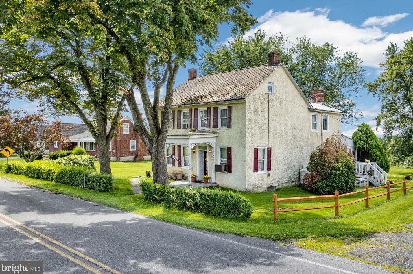 1908 Hoffmansville Rd, Frederick, PA 19435