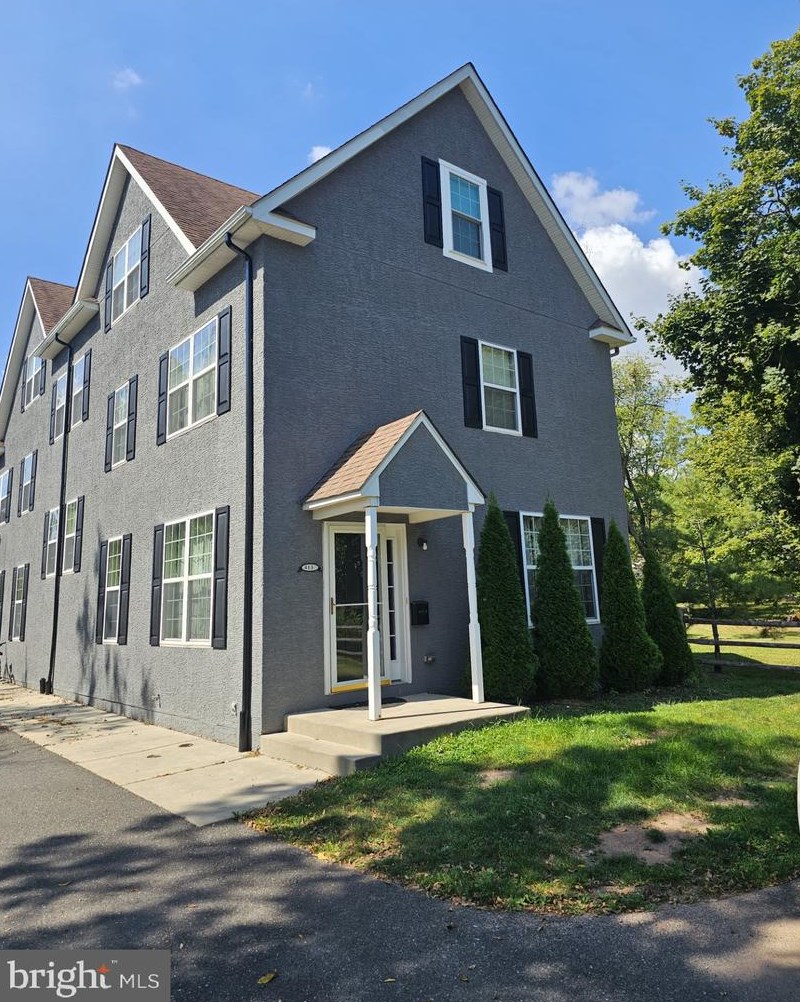 413 W Main St, Collegeville, PA 19426