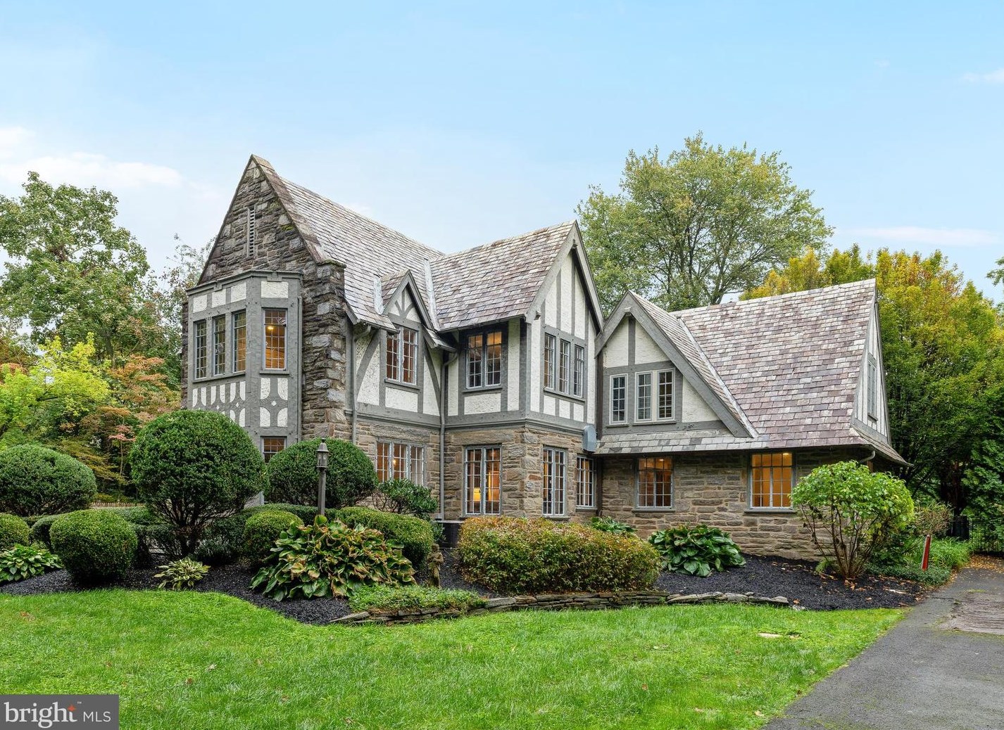 1031 Mill Rd Cir, Meadowbrook, PA 19046