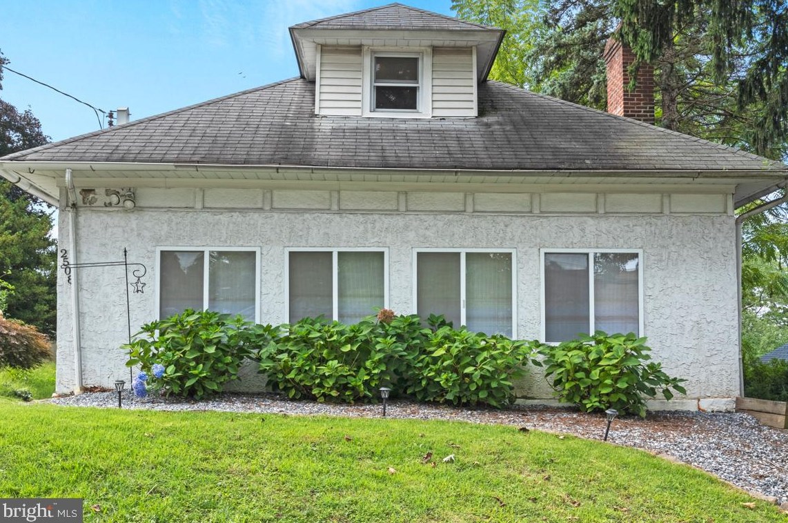 2508 Custer Ave, Ardsley, PA 19038-3814