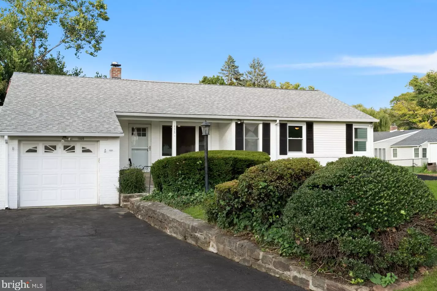 1005 Heather Rd, Oreland, PA 19075-2305