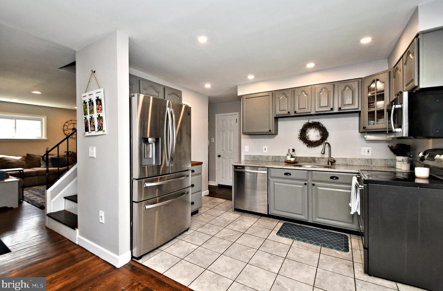 234 10 St, North Wales PA 19454-3019 exterior