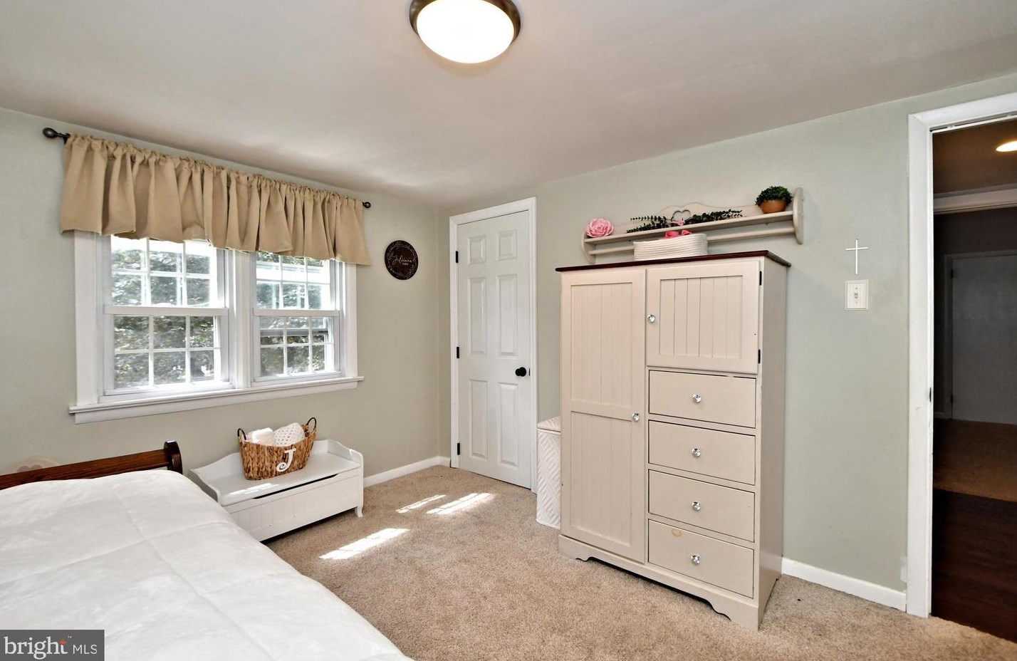 234 10 St, North Wales PA 19454-3019 exterior