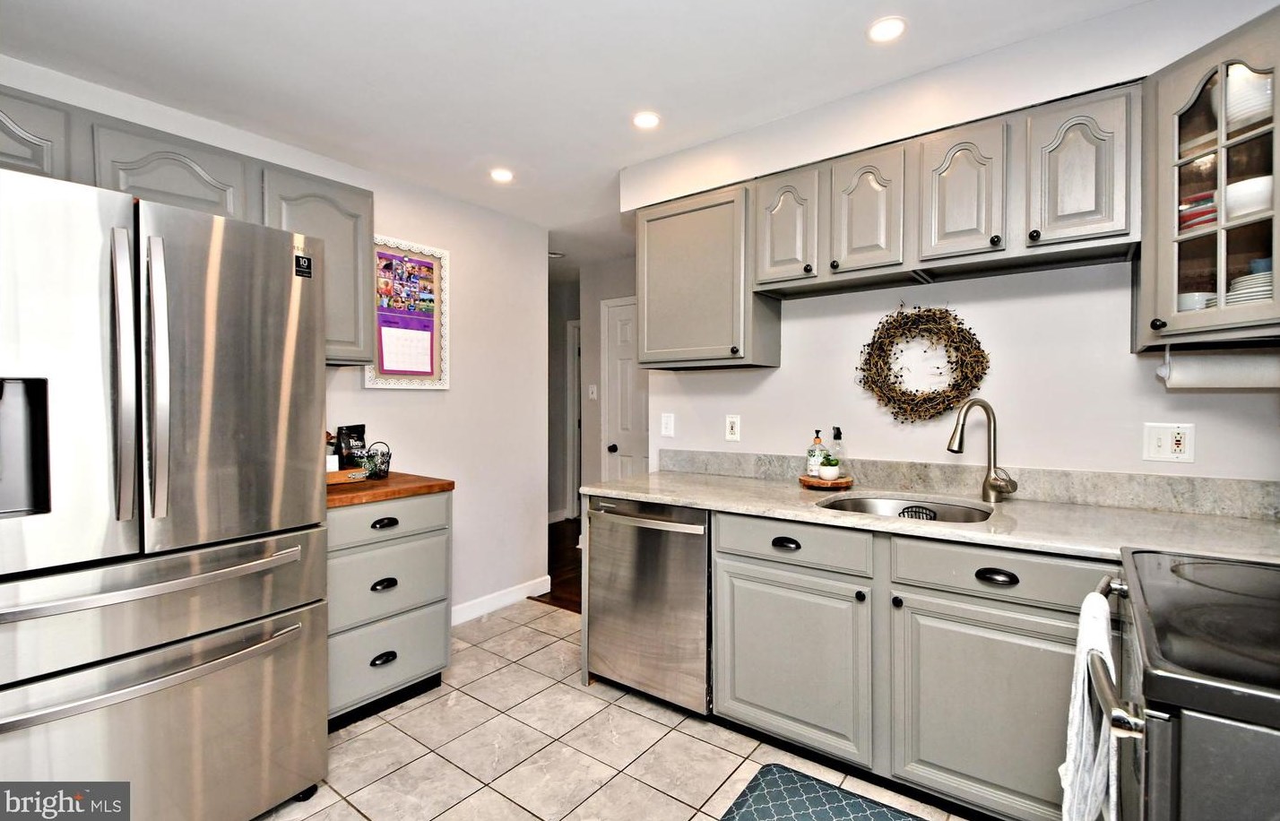 234 10 St, North Wales PA 19454-3019 exterior