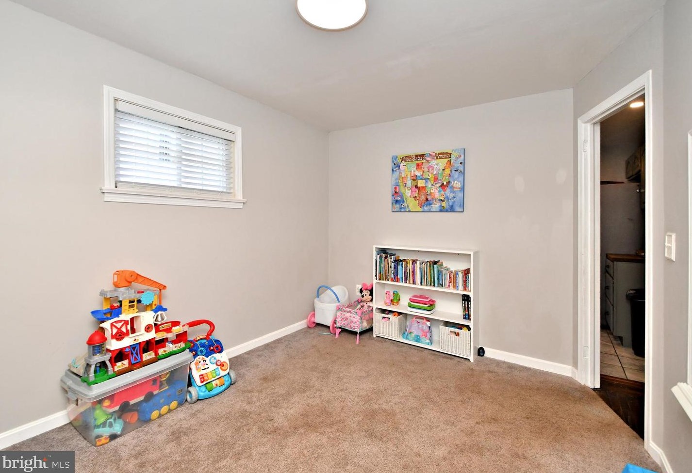 234 10 St, North Wales PA 19454-3019 exterior