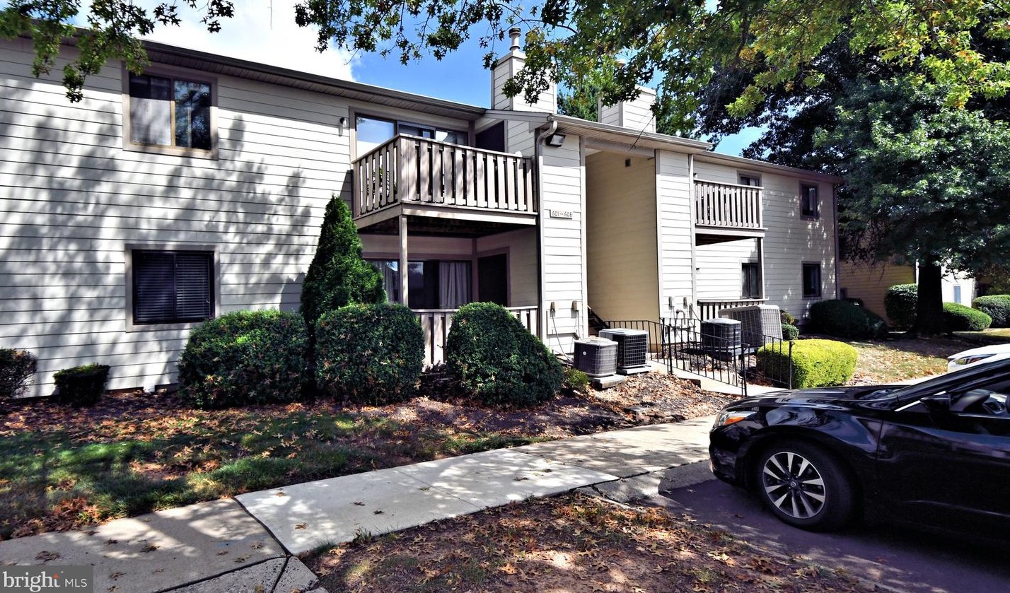 607 Thornton Ct, North Wales, PA 19454-1043