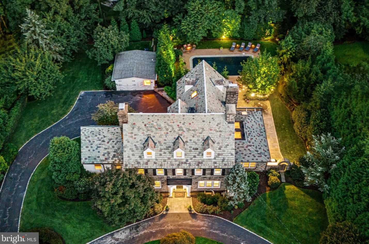 302 Brentford Rd, Haverford, PA 19041