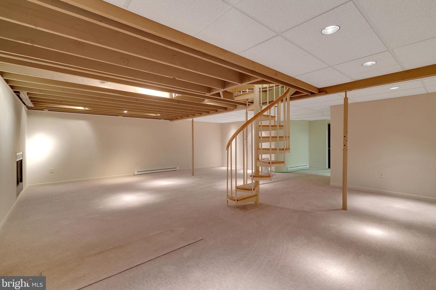 2136 Old Skippack Rd, Harleysville PA  19438-1367 exterior