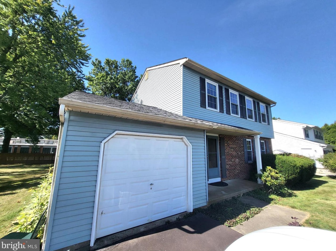 110 Station Dr, North Wales, PA 19454-2342