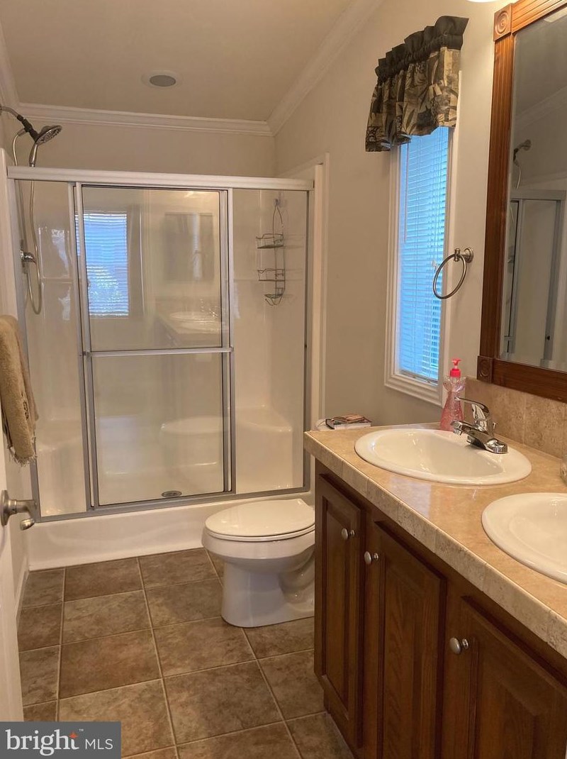 337 Woodstream Way, North Wales PA  19454-1190 exterior