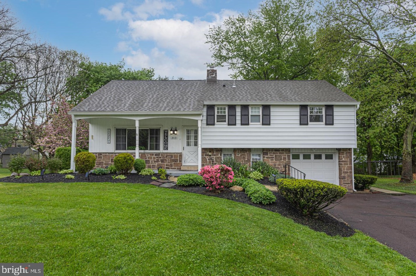 313 Croft Rd, North Wales, PA 19454-2423