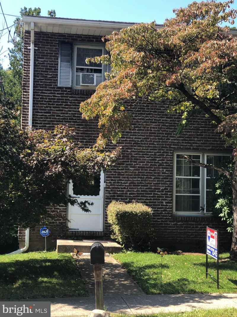 583 Manatawny St, Pottstown, PA 19464-5180