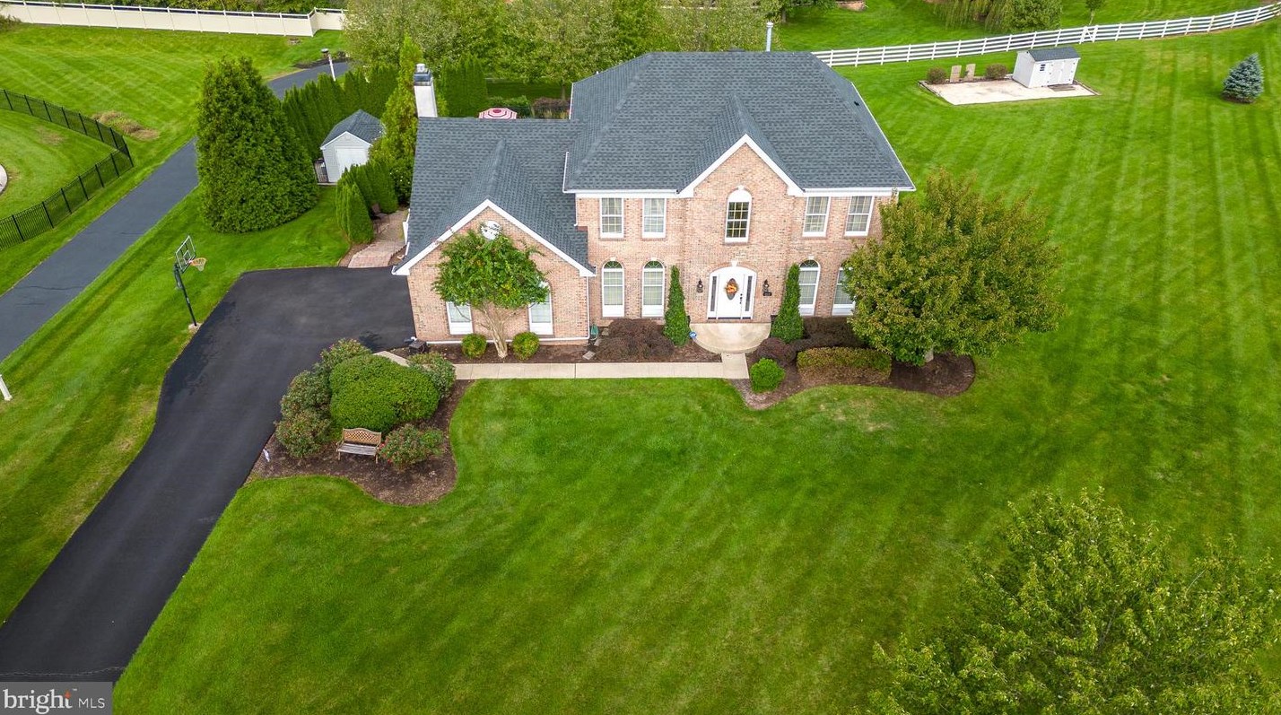 513 Apple Ln, Harleysville, PA 19438-2549