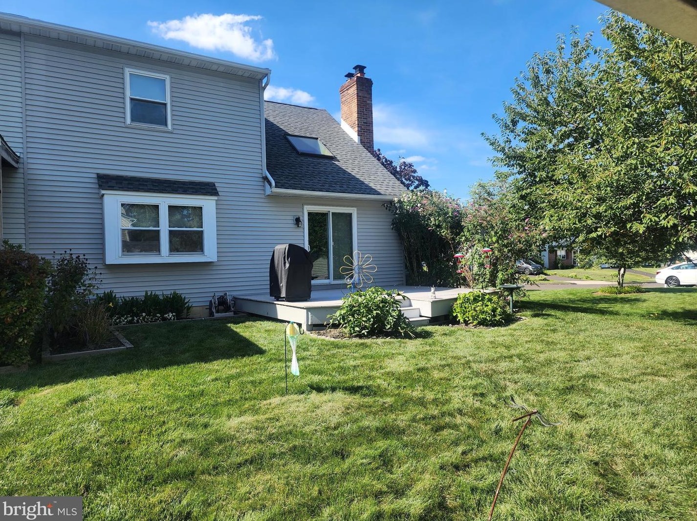 155 Stayman Dr, North Wales, PA 19454-1433