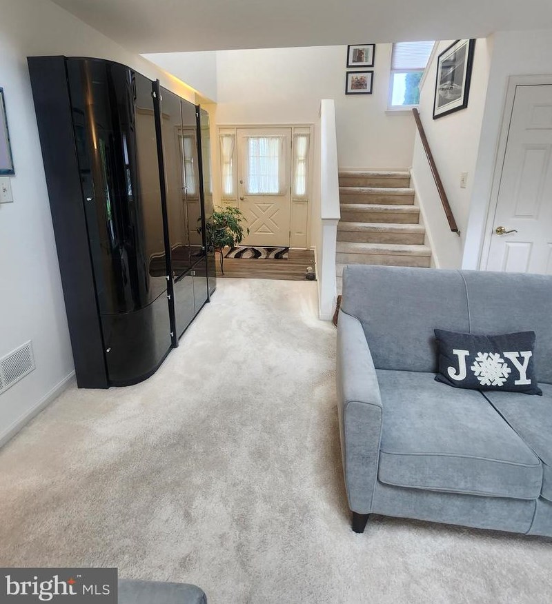 155 Stayman Dr, North Wales PA 19454-1434 exterior