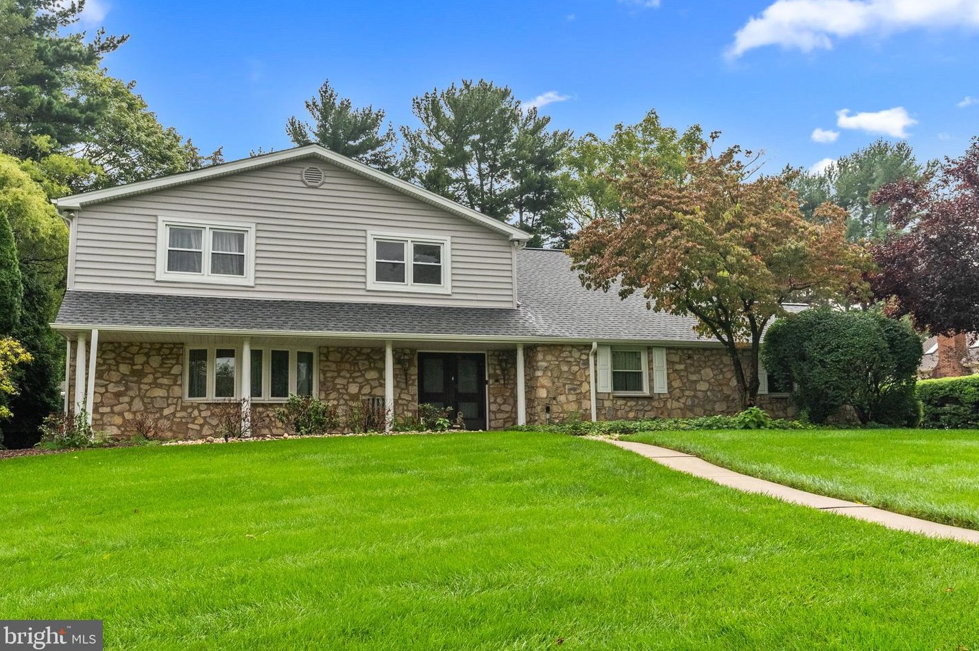 3883 Dempsey Ln, Huntingdon Valley, PA 19006