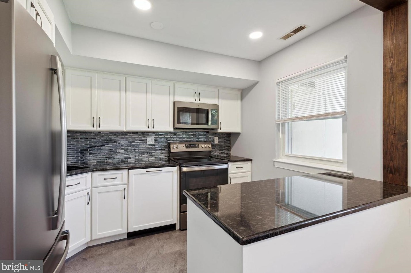 23 Kearney Dr, North Wales, PA 19454