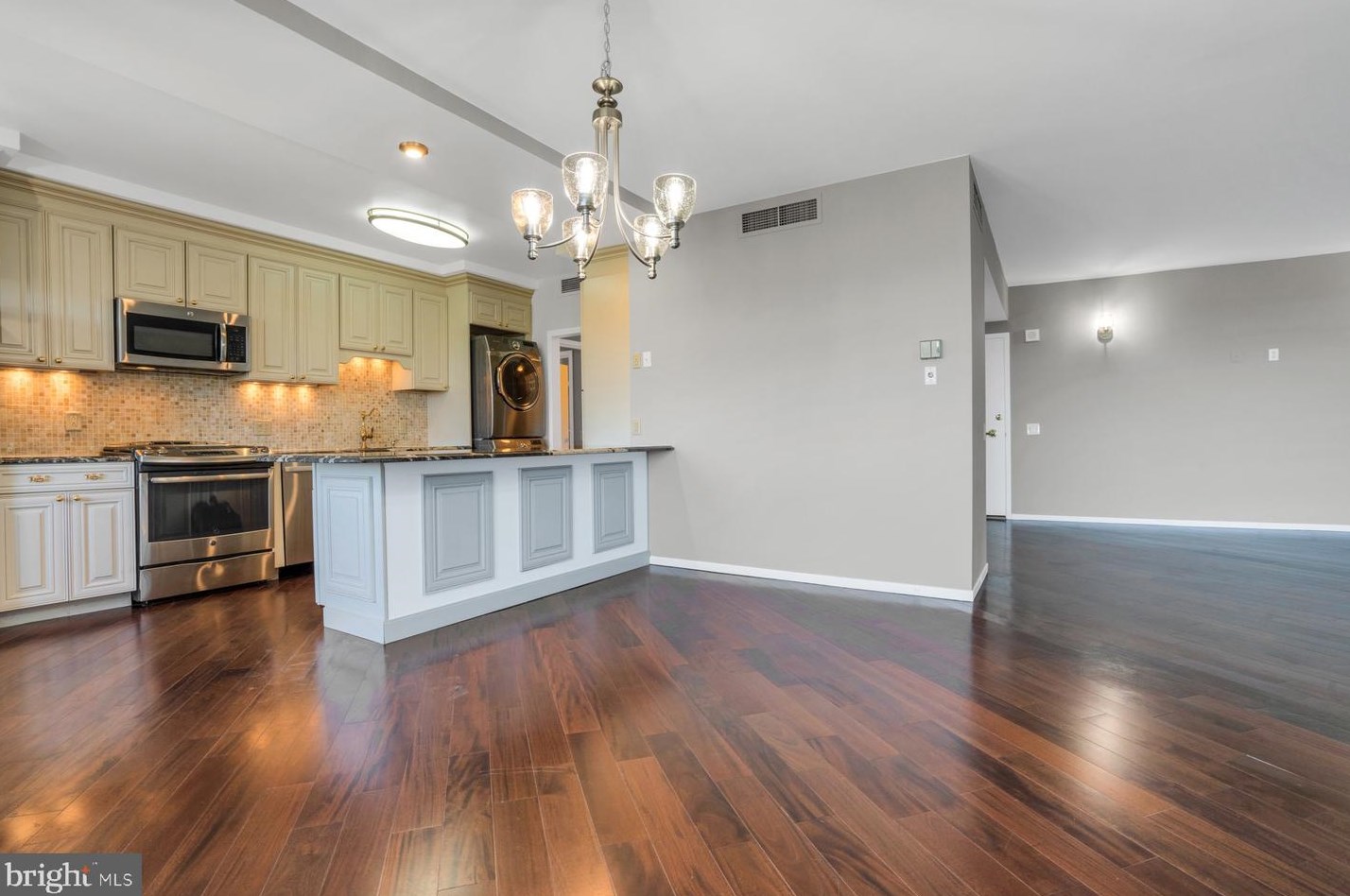 191 Presidential Blvd #r-702, Cynwyd, PA 19004