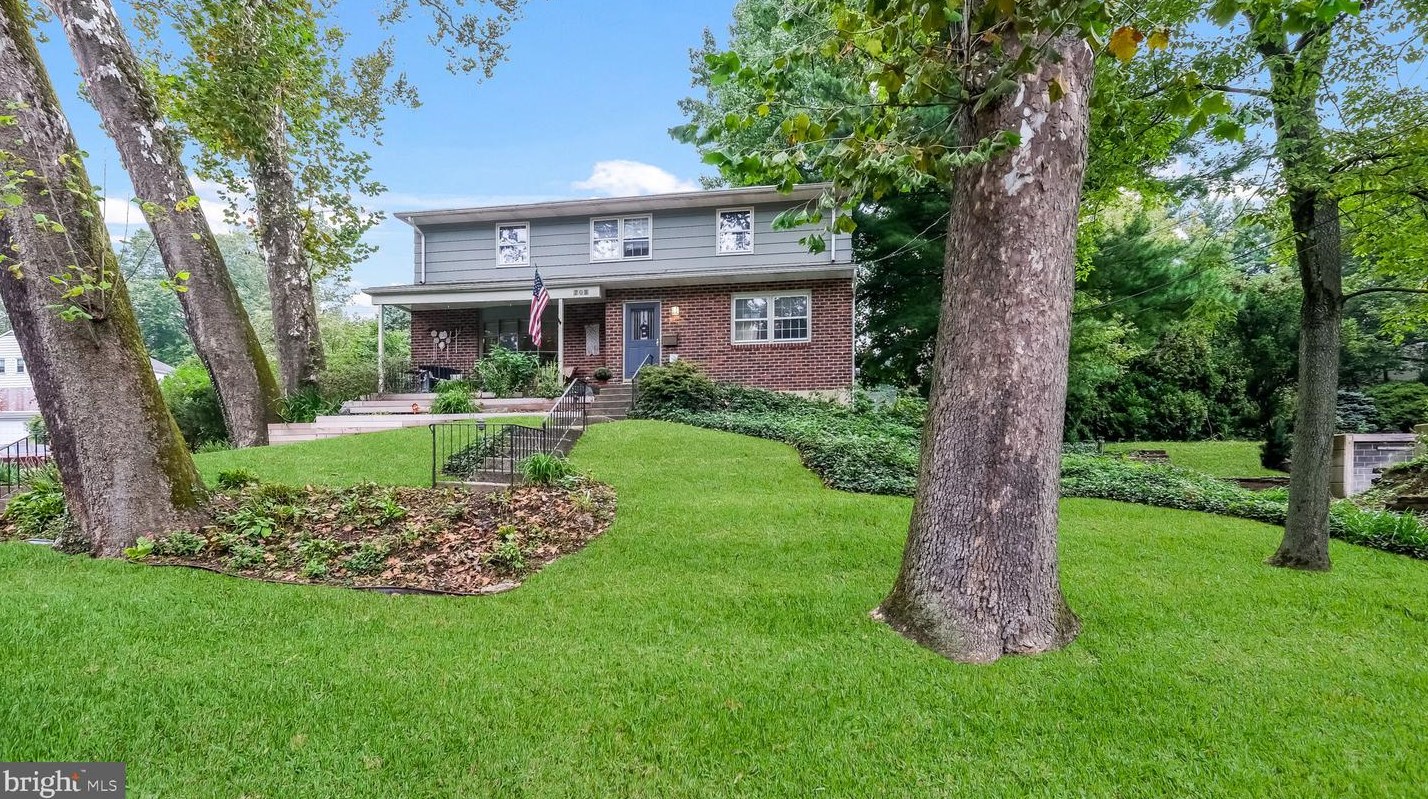 201 Stone House Ln, Wyncote, PA 19095