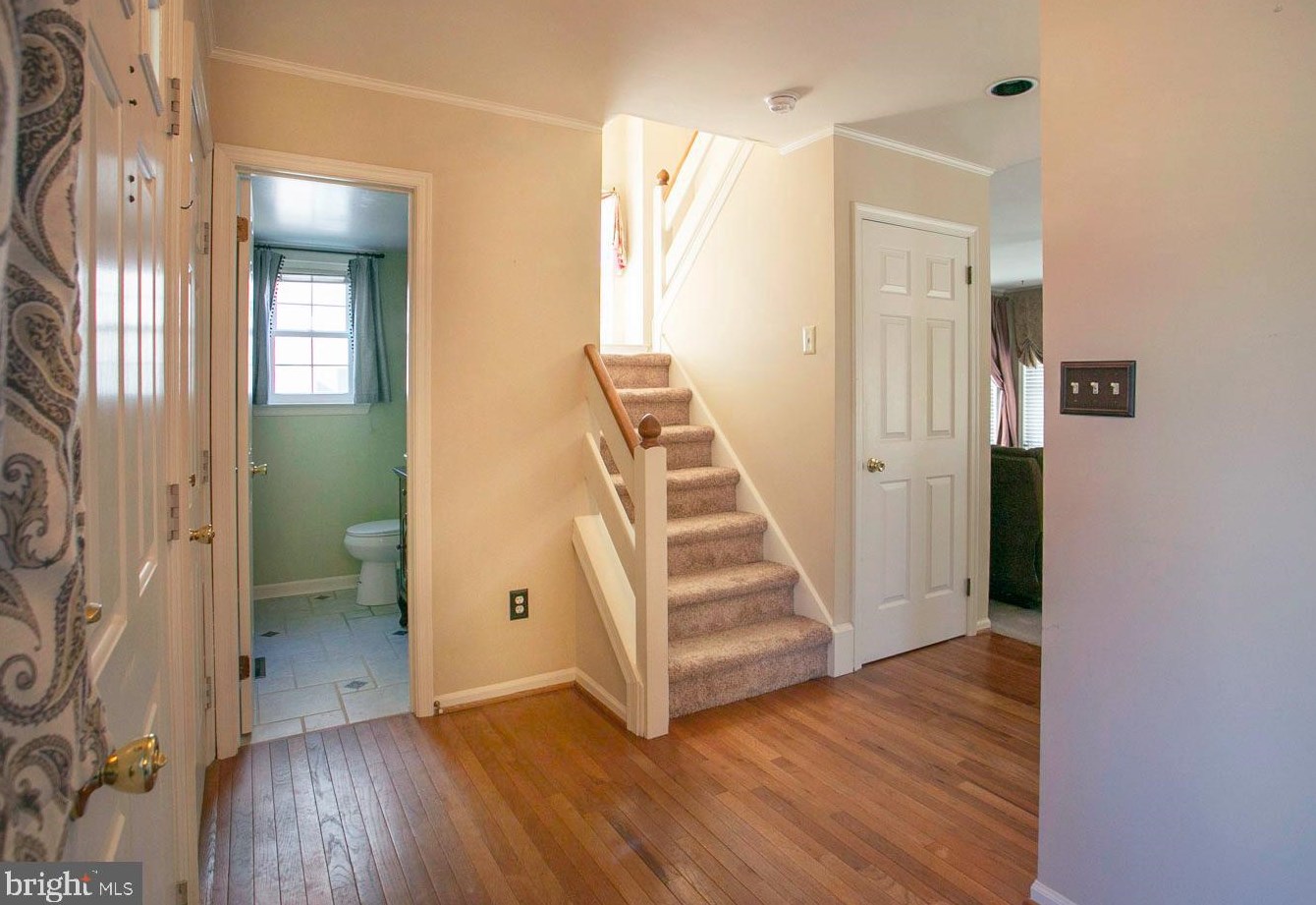425 Tudor Rd, Collegeville, PA 19426