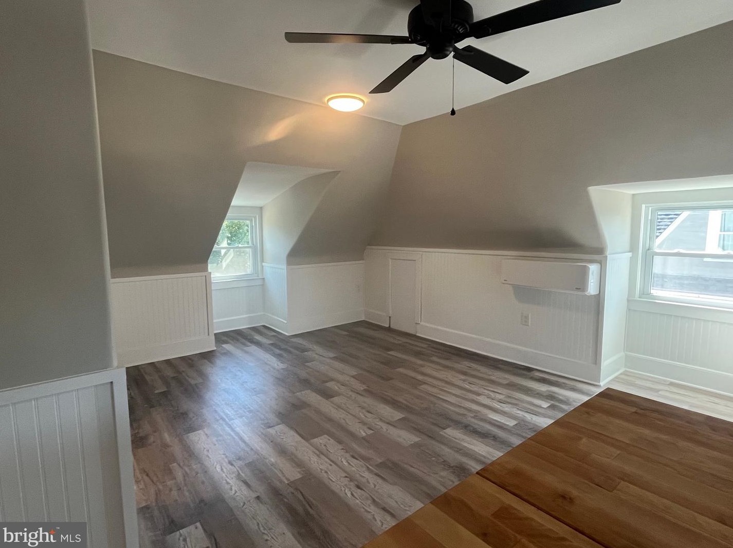 28 Park Ave, Oreland, PA 19075-1315