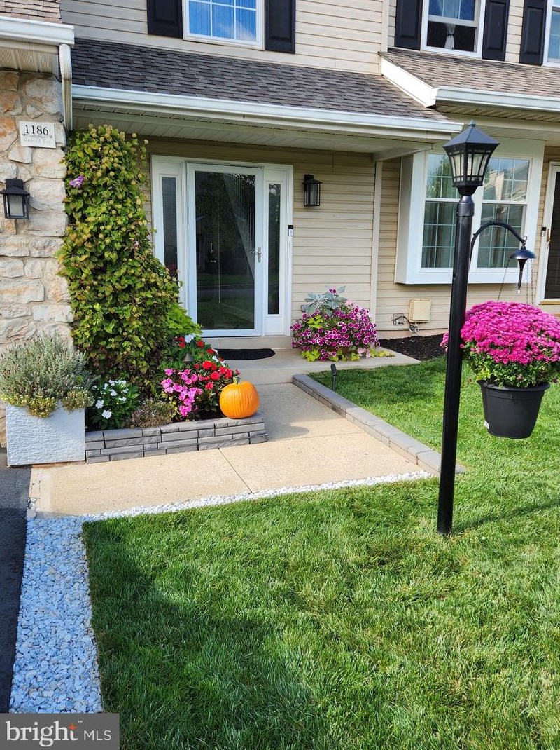 1186 Oxford Cir, Lansdale, PA 19446