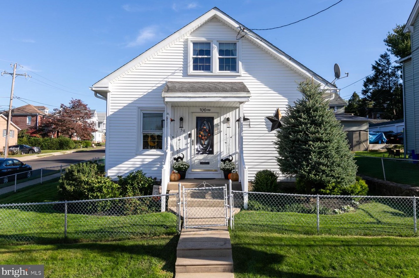 58 N Sylvania Ave, Meadowbrook, PA 19046