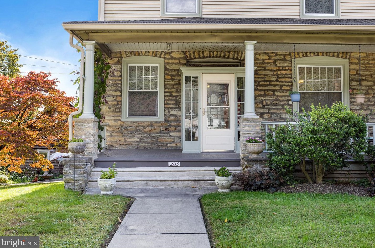 203 Edge Hill Rd, Ardsley, PA 19038-3005