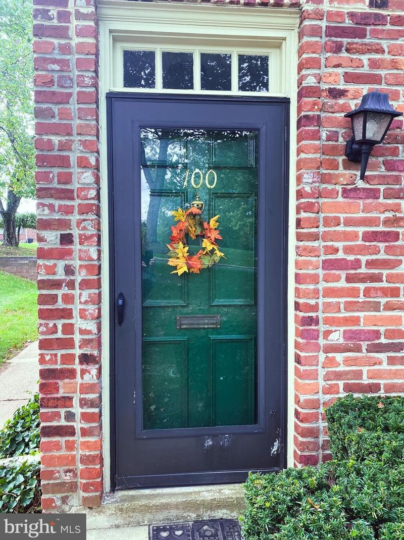 100 Berwick Pl #24-h, Lansdale, PA 19446