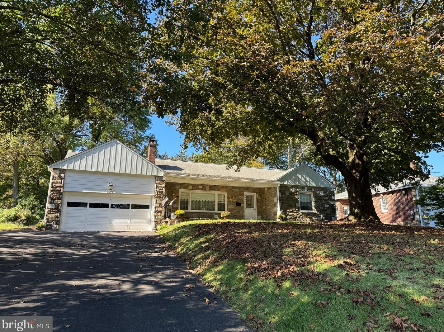 220 Limekiln Pike, Ardsley, PA 19038-3320