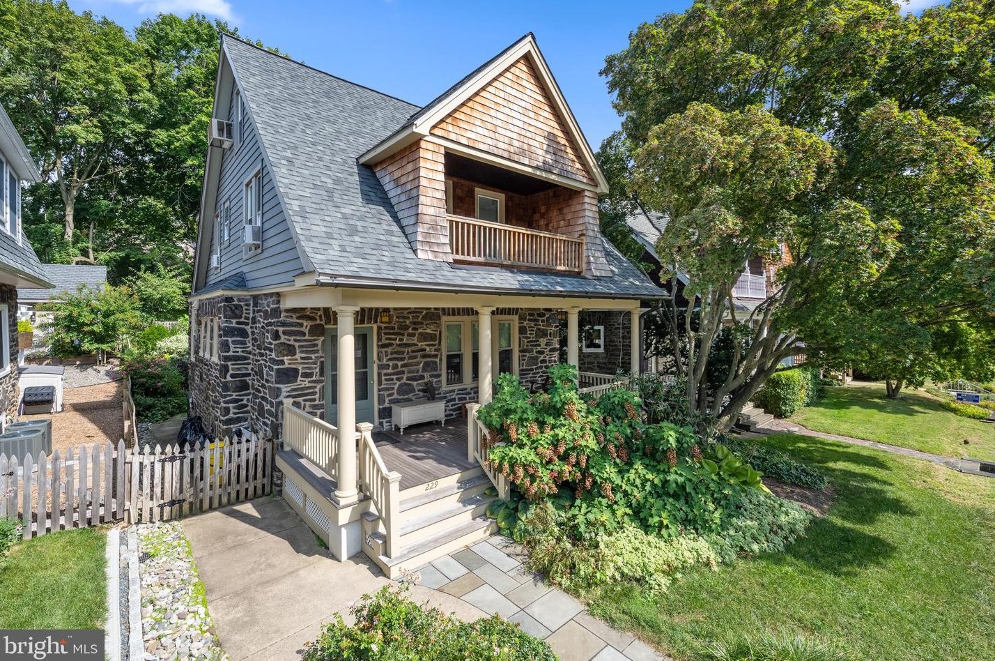 229 N Essex Ave, Penn Valley, PA 19072