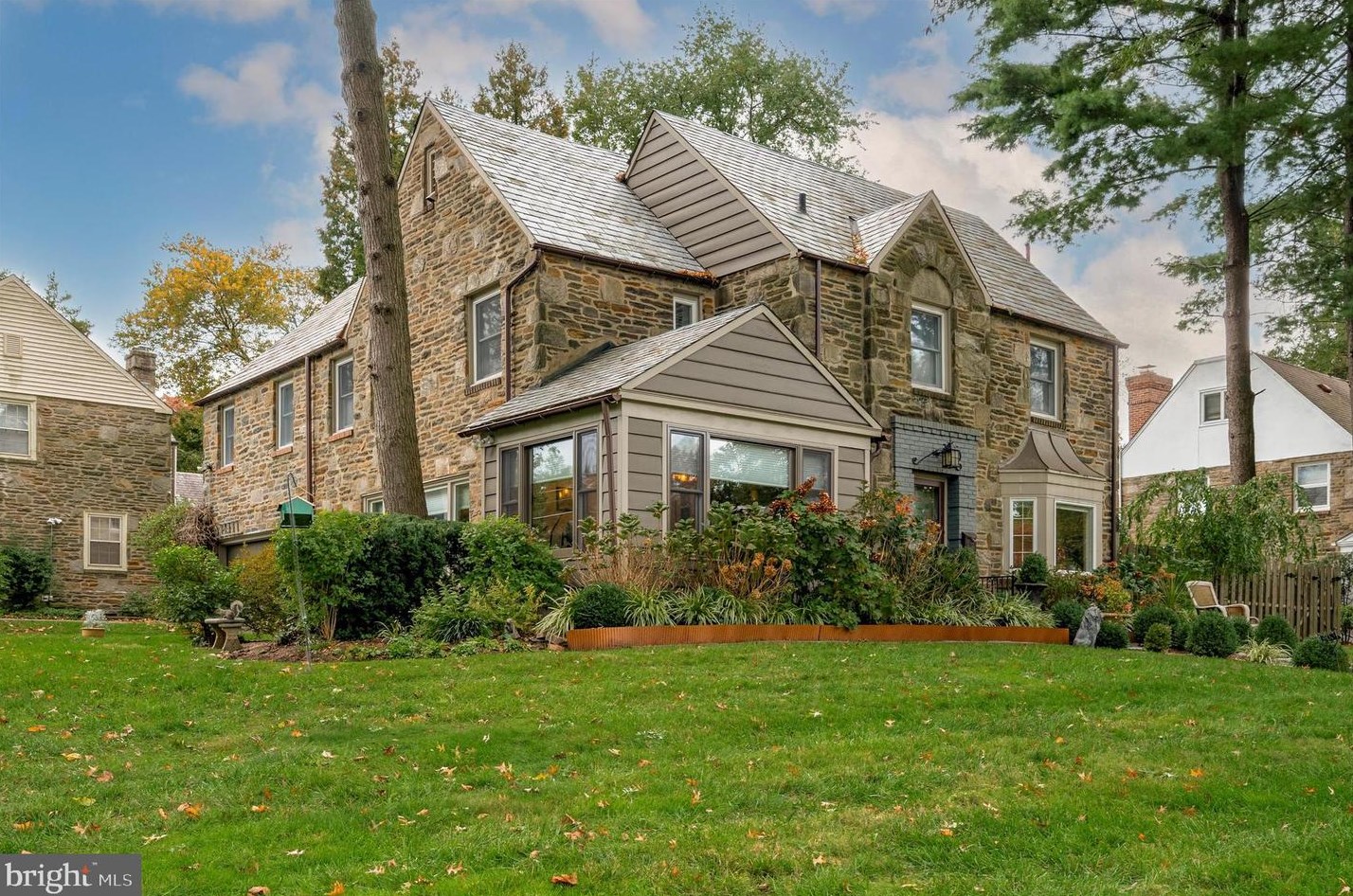 900 Melrose Ave, Melrose Park, PA 19027