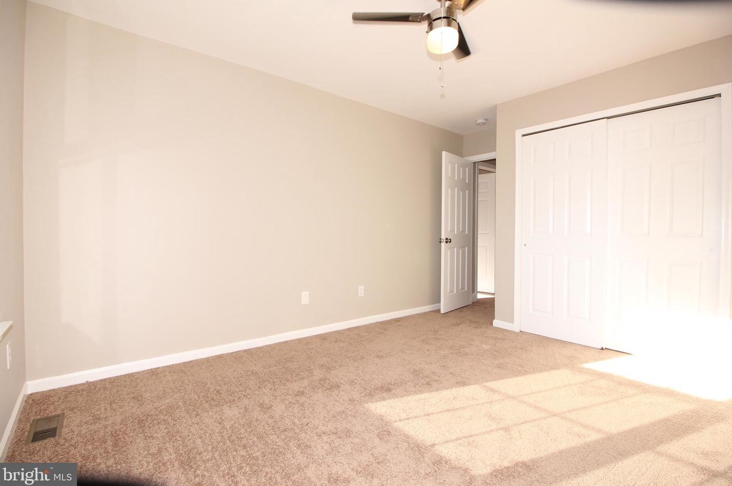 614 Ascot Ct, North Wales PA  19454-4523 exterior