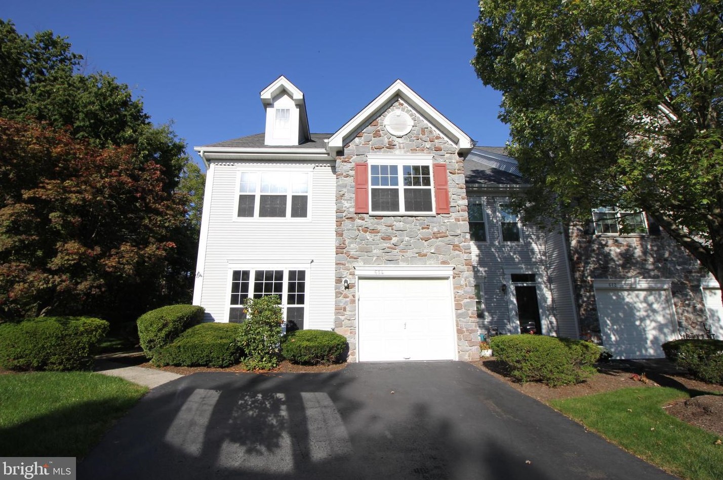 614 Ascot Ct, North Wales, PA 19454-4523