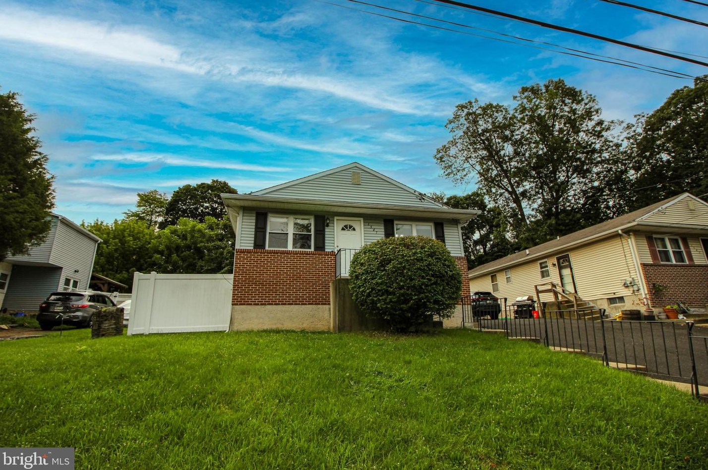 1547 Rothley Ave, Willow Grove, PA 19090