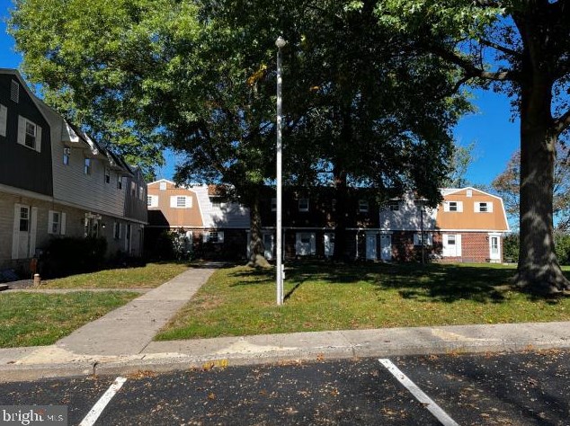 627 Village Ln. #building 6, Pottstown, PA 19464