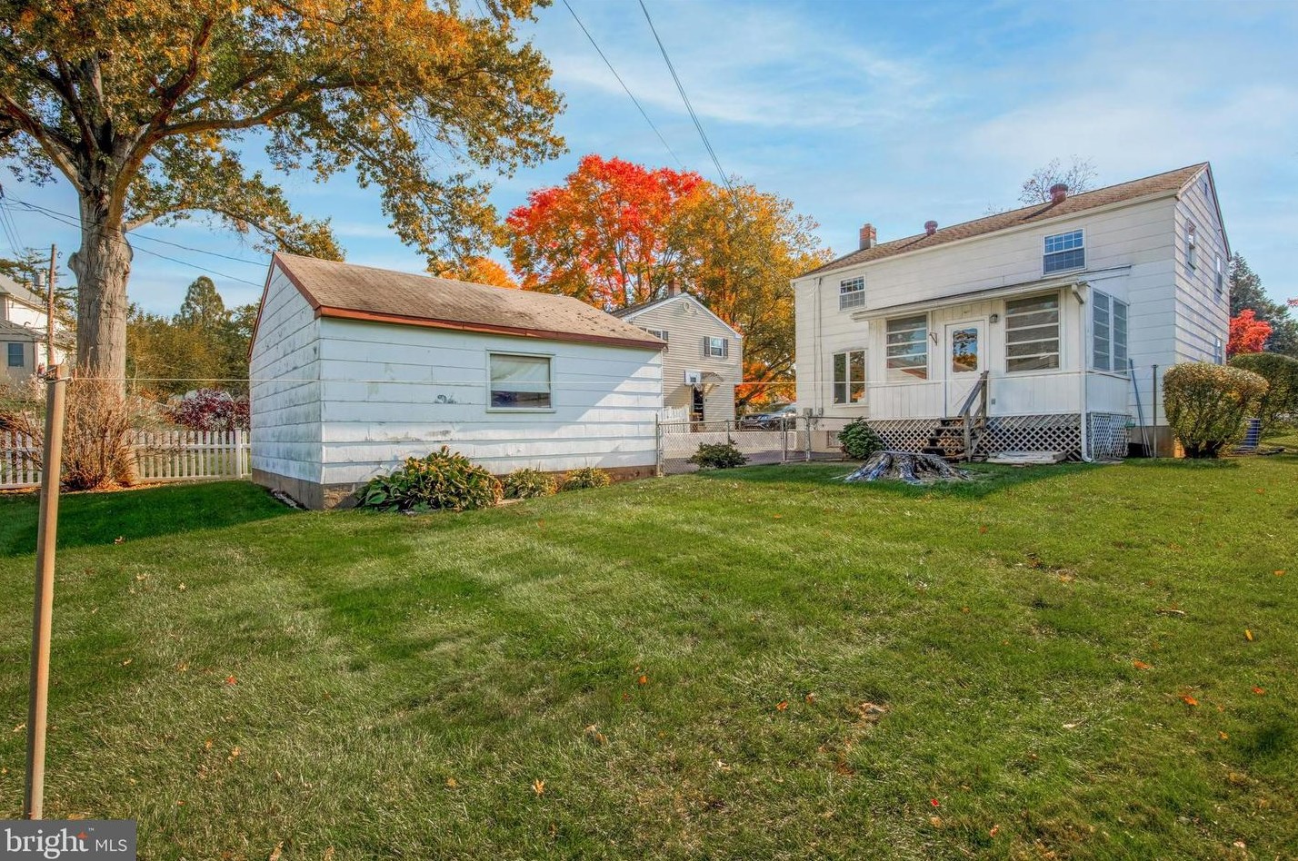 224 Candlebrook Rd, Norristown, PA 19406