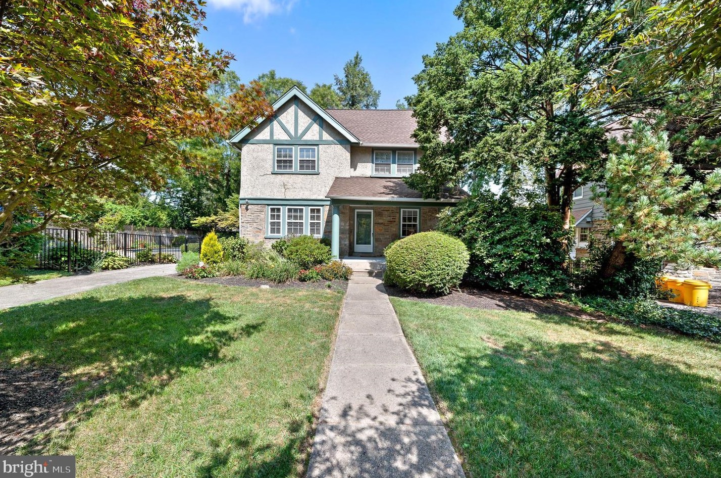 7 W Amherst Rd, Cynwyd, PA 19004