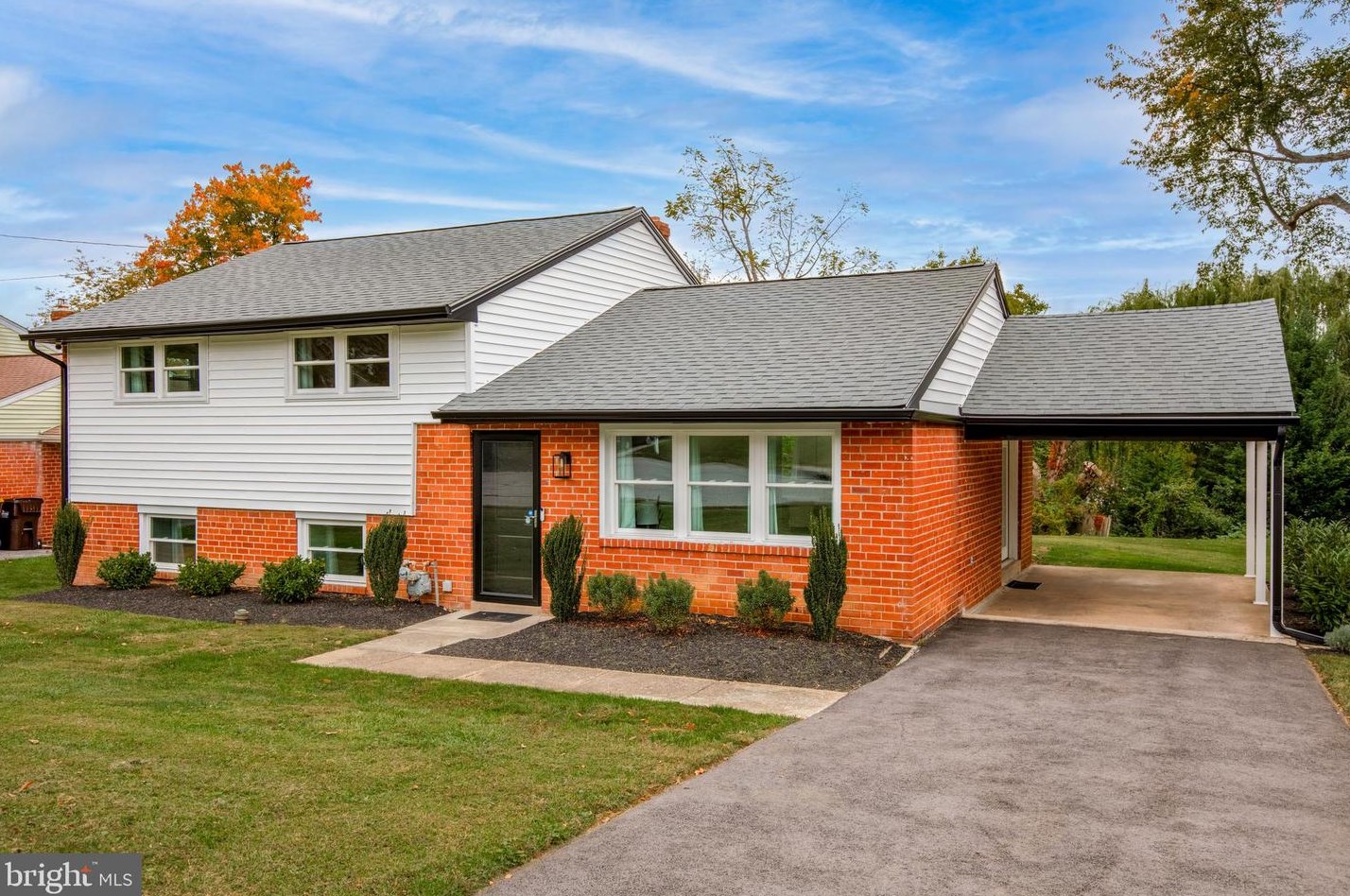 500 Grove Ln, Norristown, PA 19406