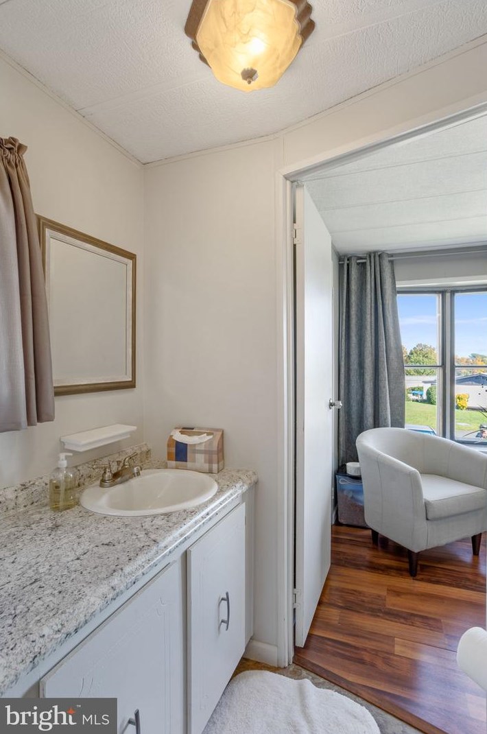 330 Woodstream Way, North Wales PA  19454-1190 exterior