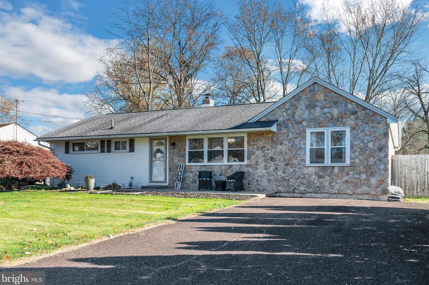 810 Rose Ln, Hatfield, PA 19440