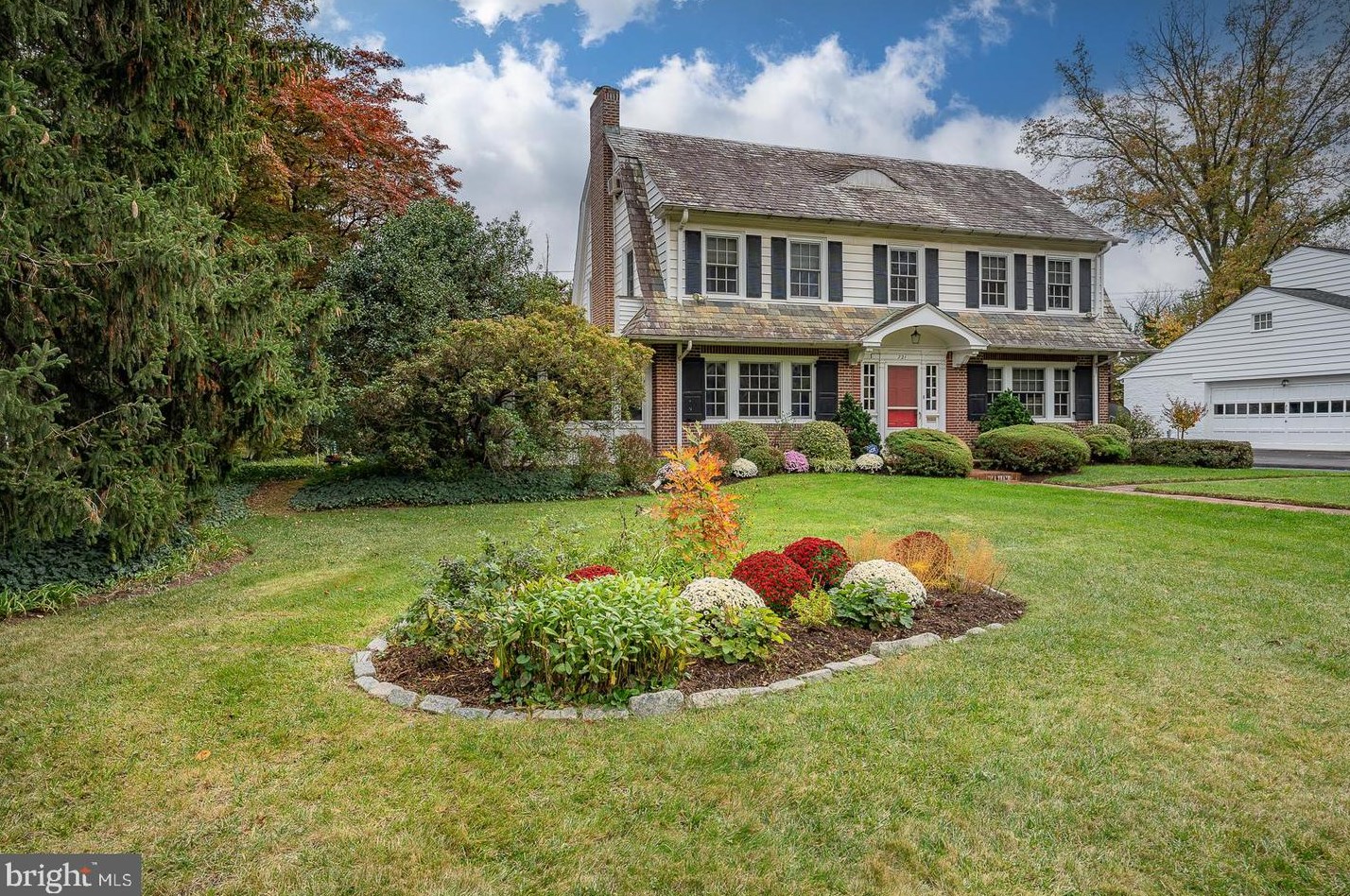 721 Baeder Rd, Meadowbrook, PA 19046