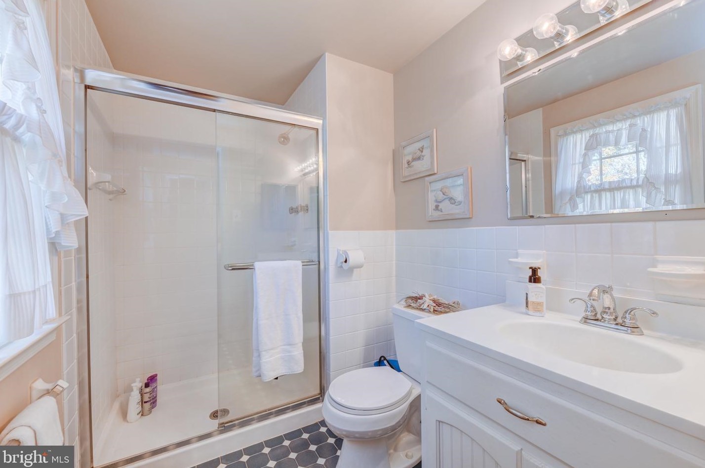 616 Shearer St, North Wales PA 19454-2610 exterior