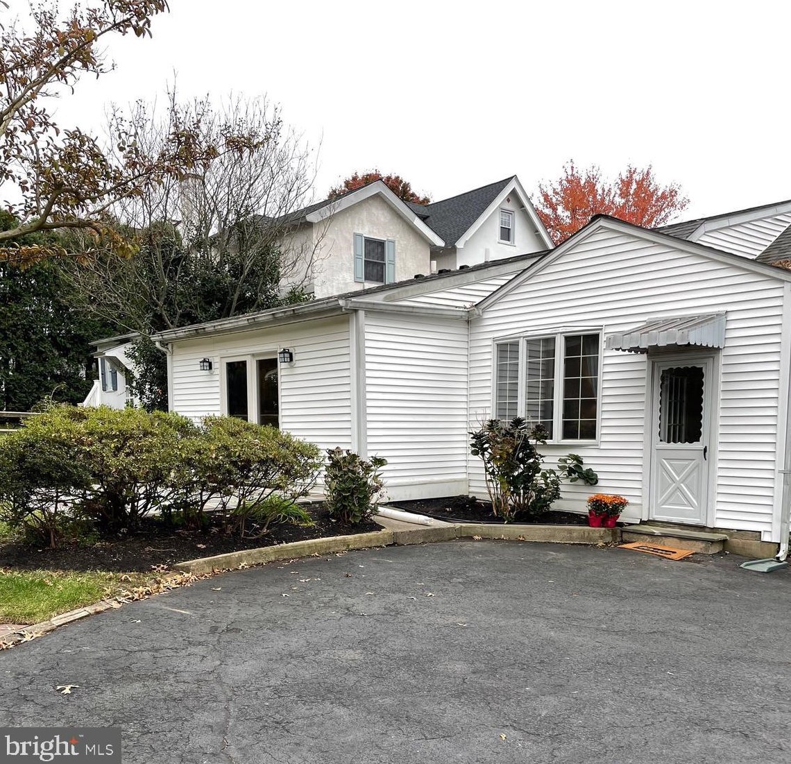 2433 Fairhill Ave, Ardsley, PA 19038-3519