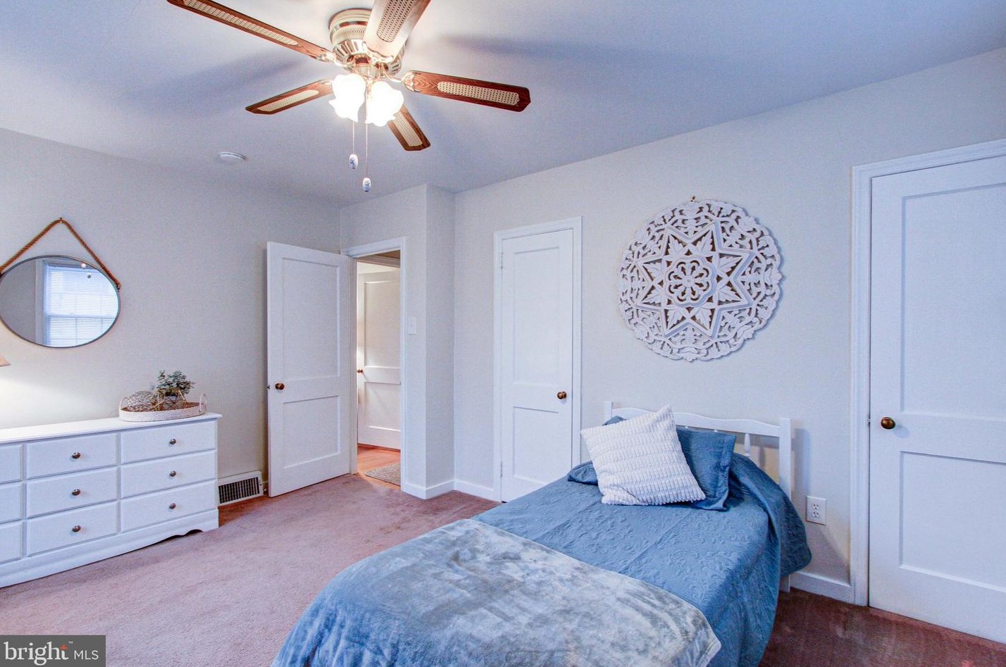 2433 Fairhill Ave, Ardsley PA  19038-3519 exterior