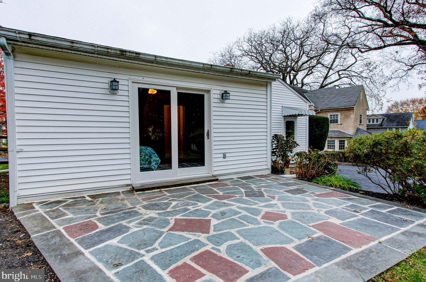 2433 Fairhill Ave, Ardsley PA  19038-3519 exterior